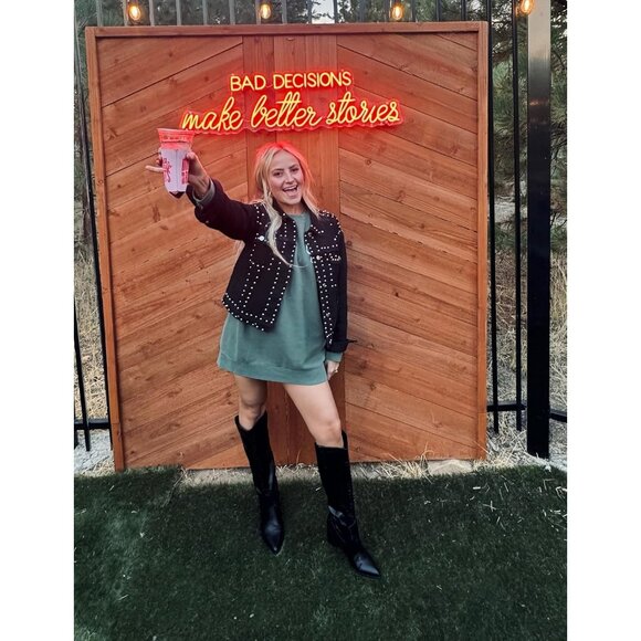 Women's Black Studded Cropped Jean Jacket Western Distressed Denim Coat Outdoor - Picture 2 of 5